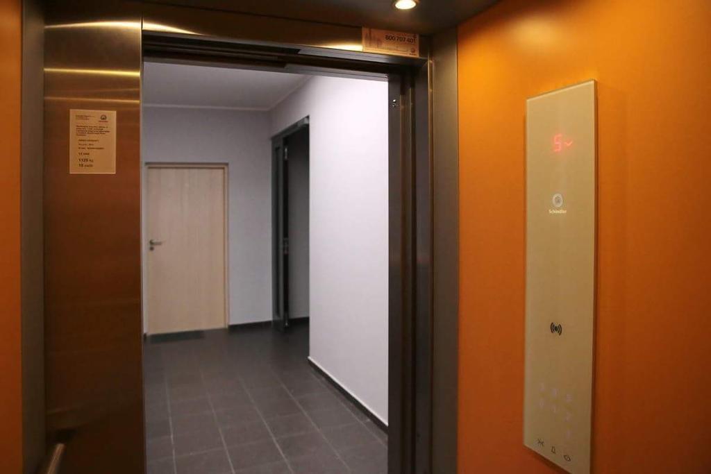 Ettroms-Leilighet på 35 kvm, med 1 bad i Poznan sentrum Eksteriør bilde